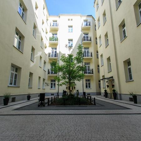 Rental Apartments Wilcza Warszawa Exteriör bild