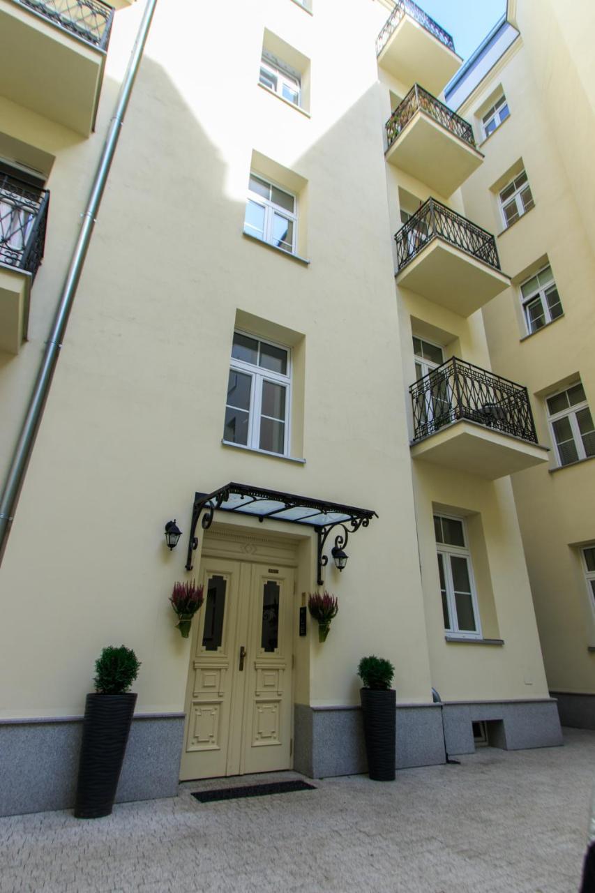 Rental Apartments Wilcza Warszawa Exteriör bild