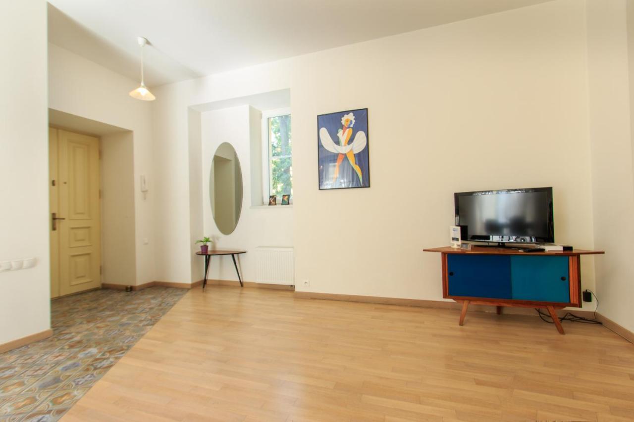 Rental Apartments Wilcza Warszawa Exteriör bild